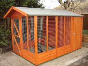 Shire Timber Apex Dog Kennel & Sheltered Run Honey Brown - 7 x 13 ft