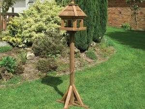 Rowlinson Premium Timber Lechlade Bird Table - 2 x 2 ft