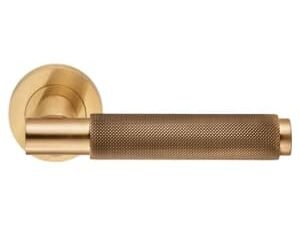 Varese Satin Brass Knurled Round Rose Door Handle - 1 Pair