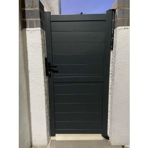 Readymade Black Aluminium Horizontal Pedestrian Gate – 1000 x 2000mm