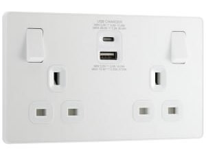 BG Evolve Pearlescent White 13A Double Socket & USB C