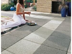 Marshalls Argent Coarse Light Grey Paving Slab 400 x 400 x 38 mm - 9.6m2 pack