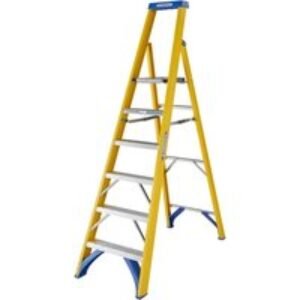 Werner 7170618 Fibreglass Platform Stepladder Trade 6 Tread