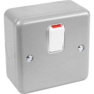MK Metal Clad 20A Dp Switch