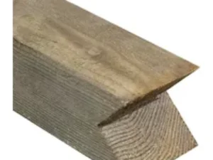 1.35m x 100mm x 100mm Birds Mouth Post UC4