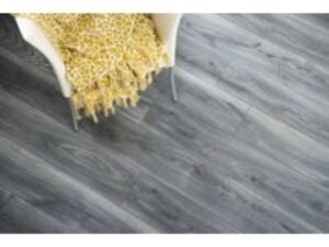 Grey Oak Effect Laminate Flooring Kronospan Supernatural Tomahawk Oak EX5GVAK375 8mm Bevelled Edge Locking System Textured Surface