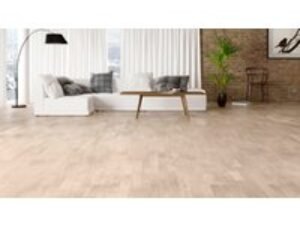 Light Engineered Oak Flooring Natura Staten Island 10mm 3 Strip Square Edge Smooth Matt Lacquer Finish 1092mm x 207mm x 10mm