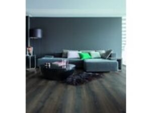 Oak Effect Waterproof Laminate Flooring Quickstep Majestic Desert Oak Brushed Dark Brown MJ3553 9.5mm Bevelled Edge Uniclic Smooth Surface